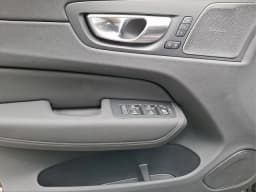 Volvo XC60 Plug-In Hybrid Plus T8 AWD 2026 — side view