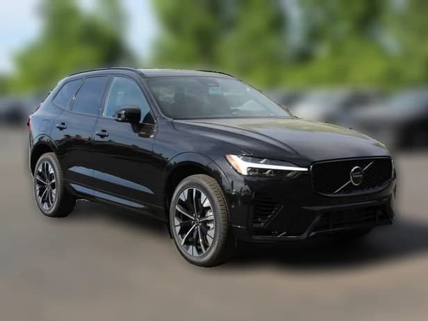 Volvo XC60 Plug-In Hybrid Plus T8 AWD 2026 — side view