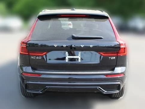 Volvo XC60 Plug-In Hybrid Plus T8 AWD 2026 — side view