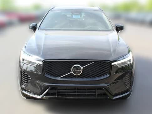 Volvo XC60 Plug-In Hybrid Plus T8 AWD 2026 — side view