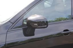 Volvo XC60 Plug-In Hybrid Plus T8 AWD 2026 — side view