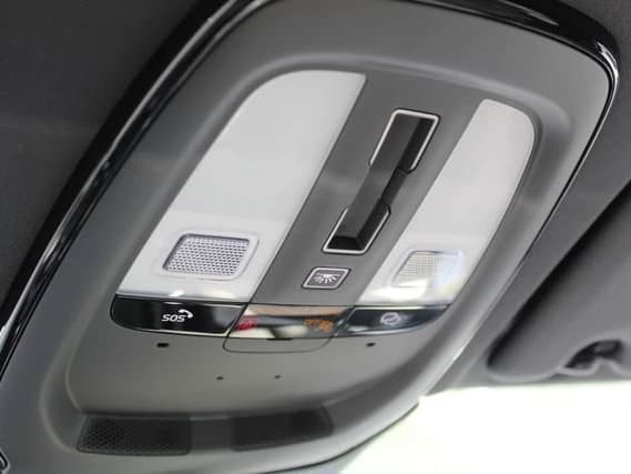 Volvo XC60 Plug-In Hybrid Plus T8 AWD 2026 — side view