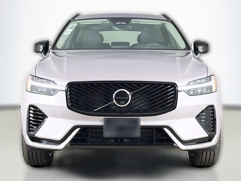 Volvo XC60 Plug-In Hybrid Plus T8 AWD 2026 — side view
