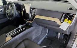 Volvo XC60 Plug-In Hybrid Plus T8 AWD 2026 — side view