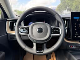 Volvo XC60 Plug-In Hybrid Plus T8 AWD 2026 — side view
