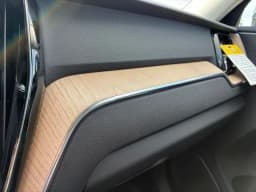 Volvo XC60 Plug-In Hybrid Plus T8 AWD 2026 — side view