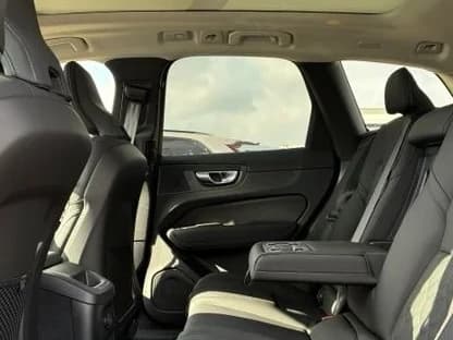 Volvo XC60 Plug-In Hybrid Plus T8 AWD 2026 — side view