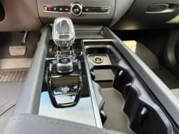 Volvo XC60 Plug-In Hybrid Plus T8 AWD 2026 — side view