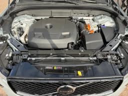Volvo XC60 Plug-In Hybrid Plus T8 AWD 2026 — side view