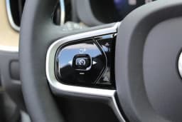 Volvo XC60 Plug-In Hybrid Plus T8 AWD 2026 — side view