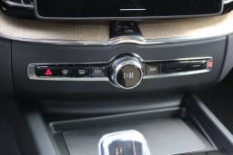 Volvo XC60 Plug-In Hybrid Plus T8 AWD 2026 — side view