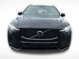 Volvo XC60 Plug-In Hybrid Plus T8 AWD 2026 — side view