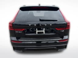 Volvo XC60 Plug-In Hybrid Plus T8 AWD 2026 — side view
