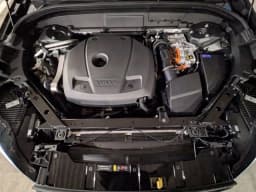 Volvo XC60 Plug-In Hybrid Core T8 AWD 2026 — side view