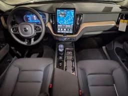 Volvo XC60 Plug-In Hybrid Core T8 AWD 2026 — side view