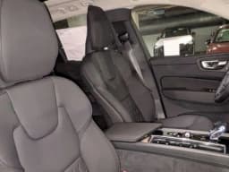 Volvo XC60 Plug-In Hybrid Core T8 AWD 2026 — side view