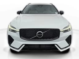 Volvo XC60 Plug-In Hybrid Core T8 AWD 2026 — side view