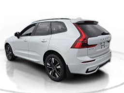 Volvo XC60 Plug-In Hybrid Core T8 AWD 2026 — side view