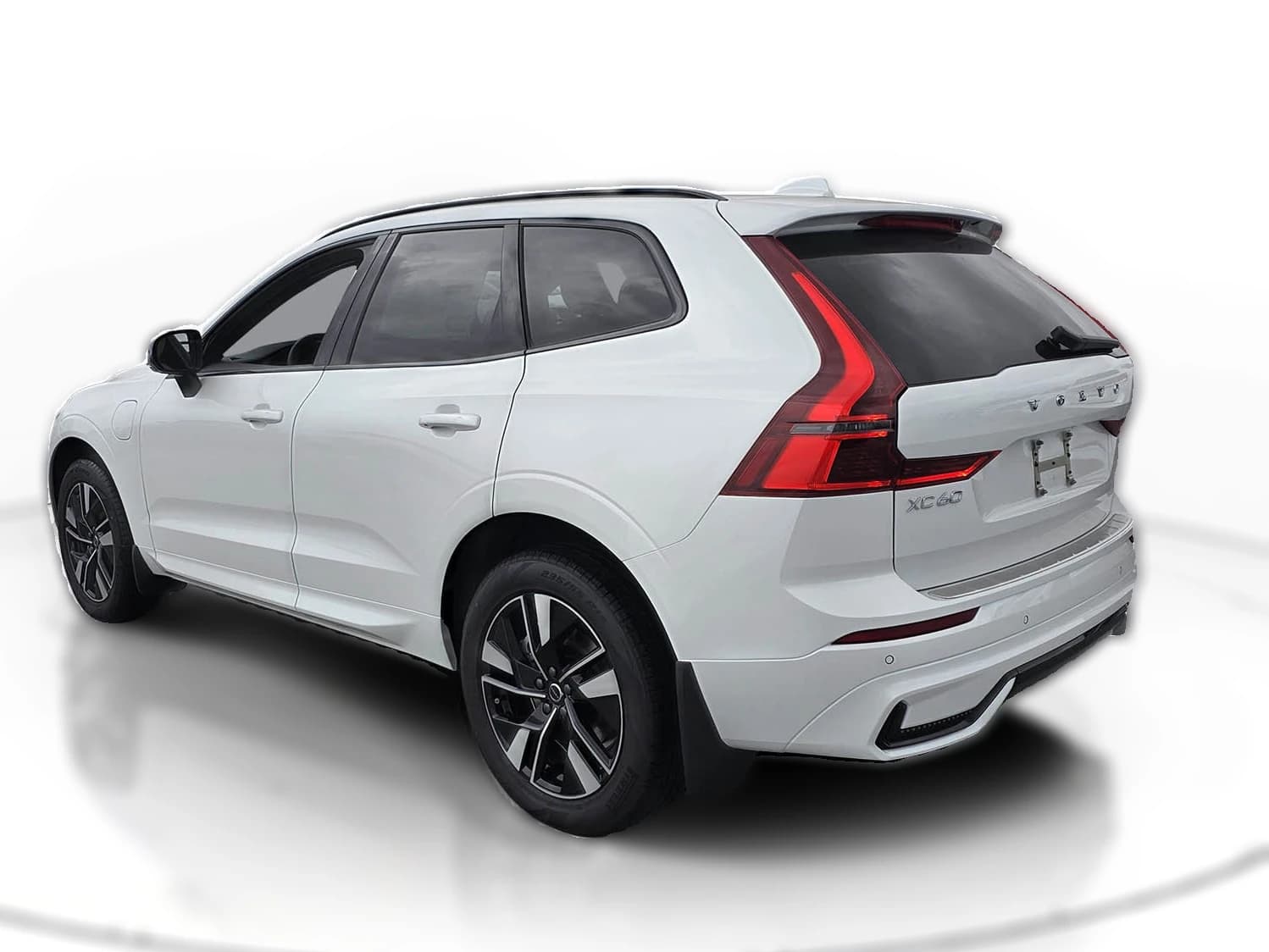 Volvo XC60 Plug-In Hybrid Core T8 AWD 2026 — side view