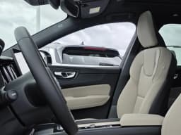 Volvo XC60 Plug-In Hybrid Core T8 AWD 2026 — side view