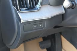 Volvo XC90 Plug-In Hybrid Ultra T8 AWD 6-Seater 2027 — side view