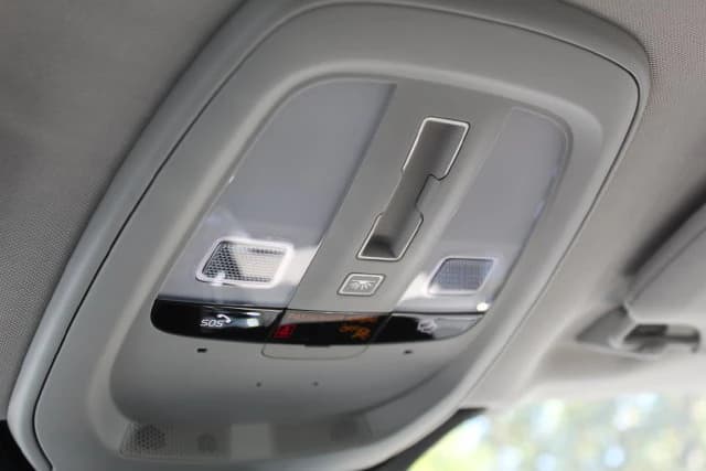 Volvo XC90 Plug-In Hybrid Ultra T8 AWD 6-Seater 2027 — side view