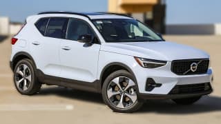 Volvo XC40 Plus B5 AWD