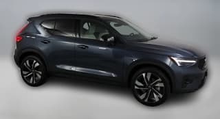 Volvo XC40 Plus B5 AWD