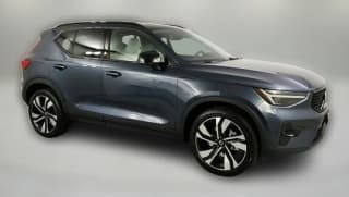 Volvo XC40 Plus B5 AWD