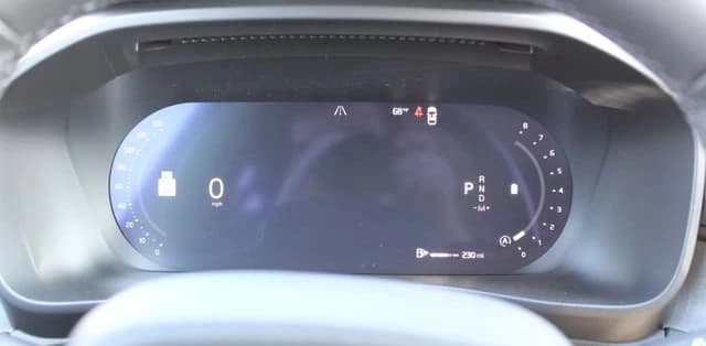 Volvo XC40 Plus B5 AWD 2026 — side view