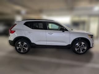 Volvo XC40 Plus B5 AWD