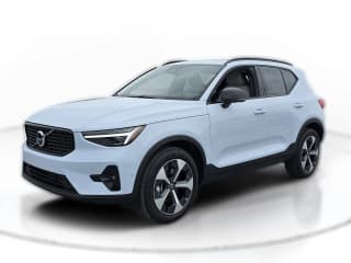 Volvo XC40 Plus B5 AWD