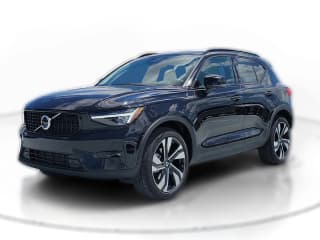Volvo XC40 Plus B5 AWD
