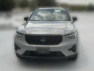 Volvo XC40 Ultra Black Edition B5 AWD