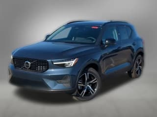 Volvo XC40 Core B5 AWD