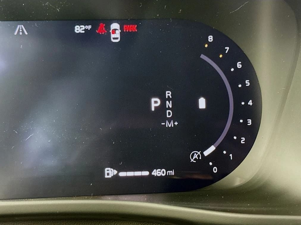Volvo XC40 Core B5 AWD 2026 — side view