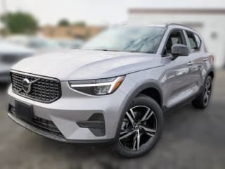Volvo XC40 Core B5 AWD