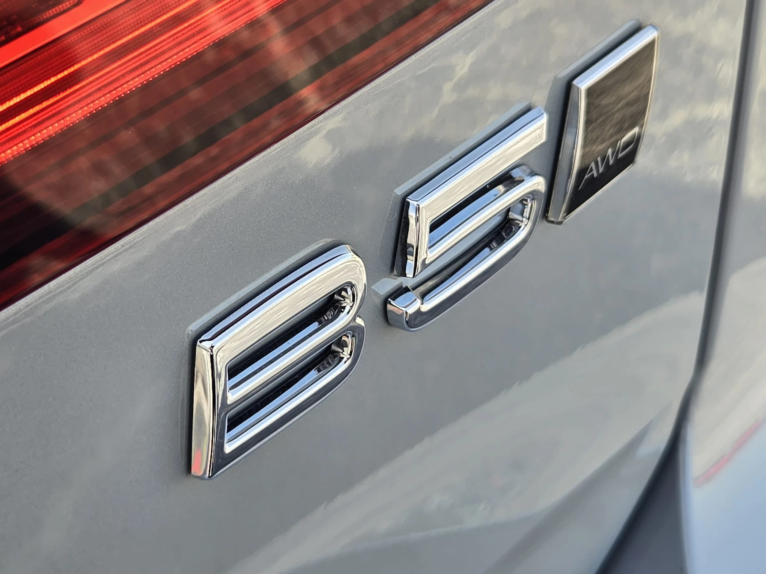 Volvo V60 Cross Country Plus B5 AWD 2026 — side view