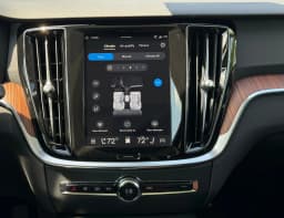 Volvo V60 Cross Country Plus B5 AWD 2026 — side view