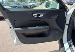 Volvo V60 Cross Country Plus B5 AWD 2026 — side view