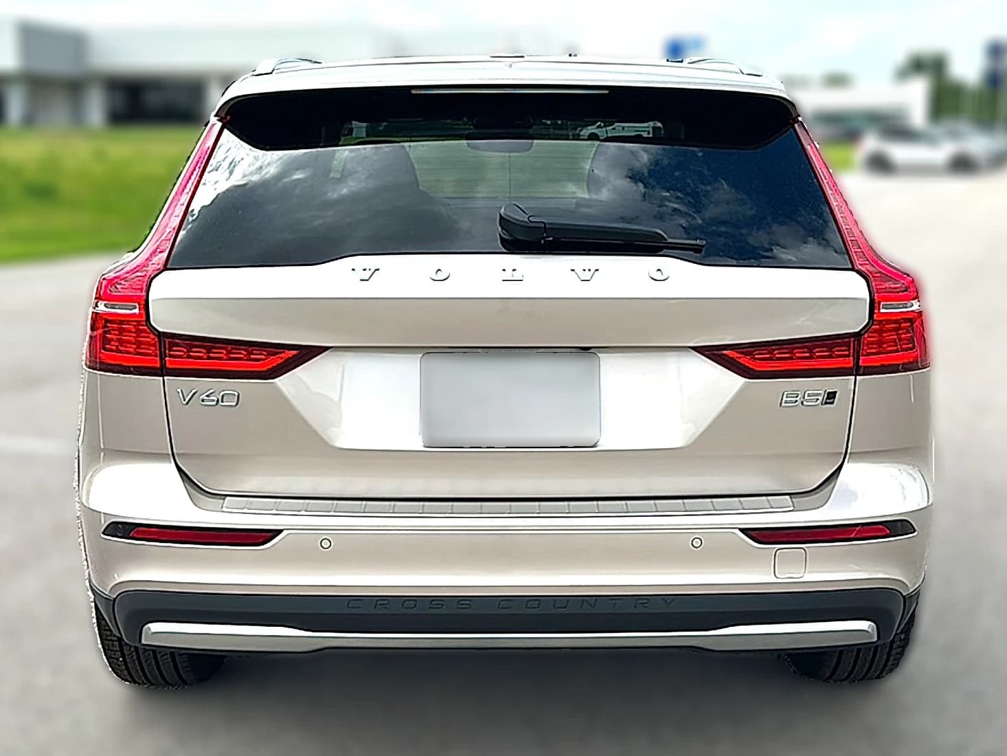 Volvo V60 Cross Country Ultra B5 AWD 2026 — side view