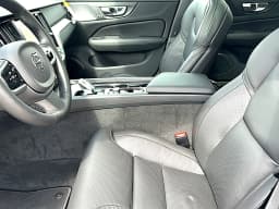 Volvo V60 Cross Country Ultra B5 AWD 2026 — side view