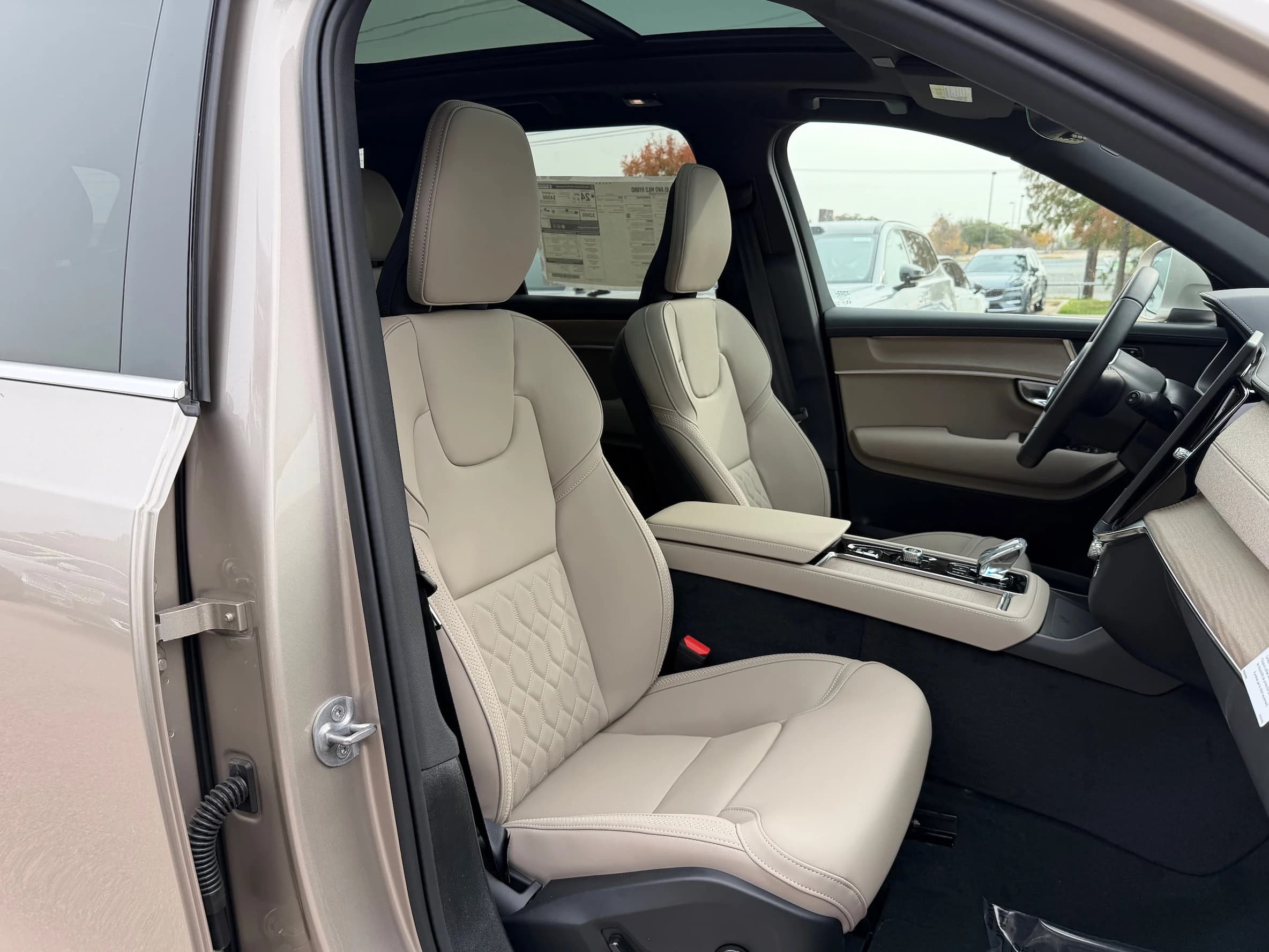 Volvo XC90 Core B5 AWD 7-Seater 2026 — side view