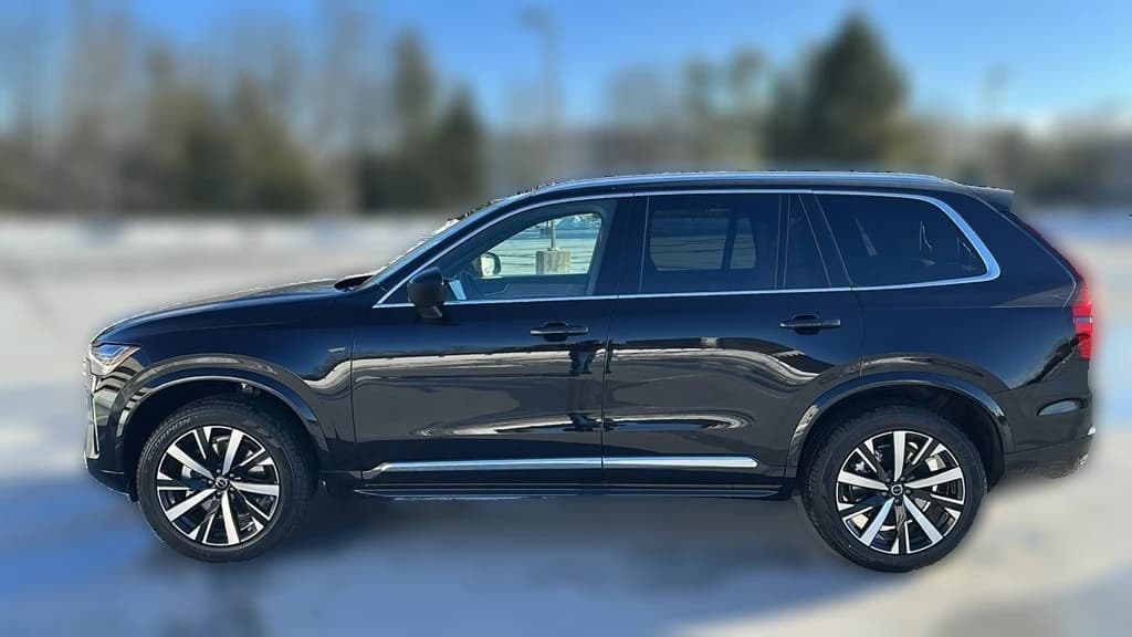 Volvo XC90 Core B5 AWD 7-Seater 2026 — side view