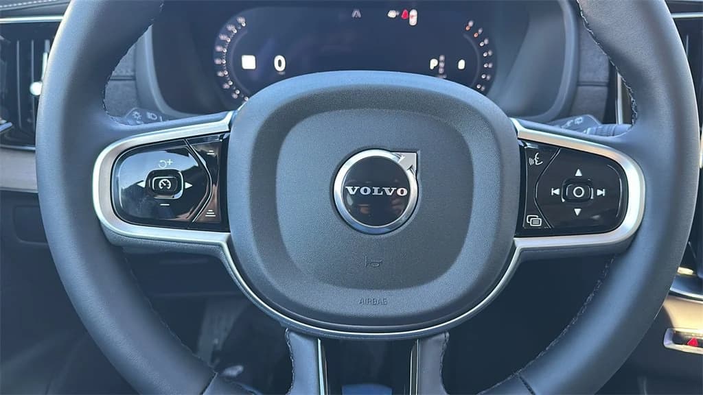 Volvo XC90 Core B5 AWD 7-Seater 2026 — side view