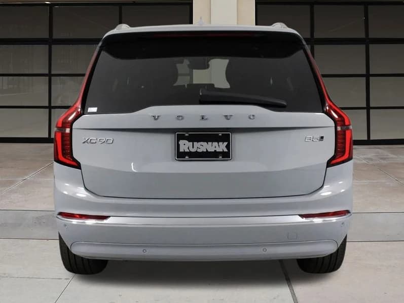 Volvo XC90 Core B5 AWD 7-Seater 2026 — side view