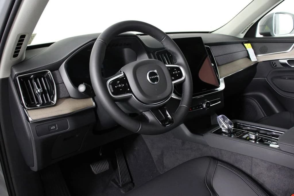 Volvo XC90 Core B5 AWD 7-Seater 2026 — side view