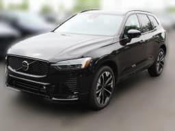 Volvo XC60 Plus B5 AWD 2026 — side view