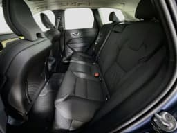 Volvo XC60 Plus B5 AWD 2026 — side view