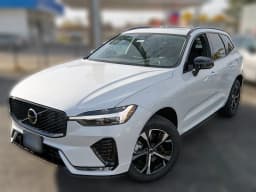 Volvo XC60 Core B5 AWD 2026 — side view